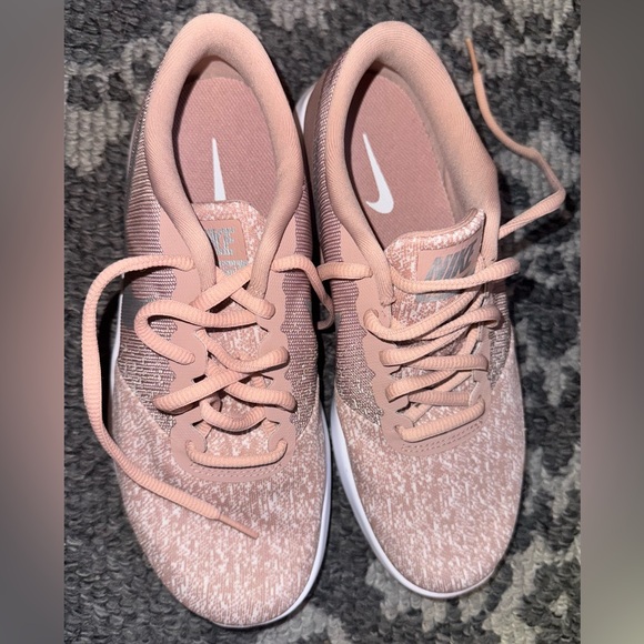 Brand New Nike Flex Contact Shoes Size 7 1/2. - Picture 2 of 3